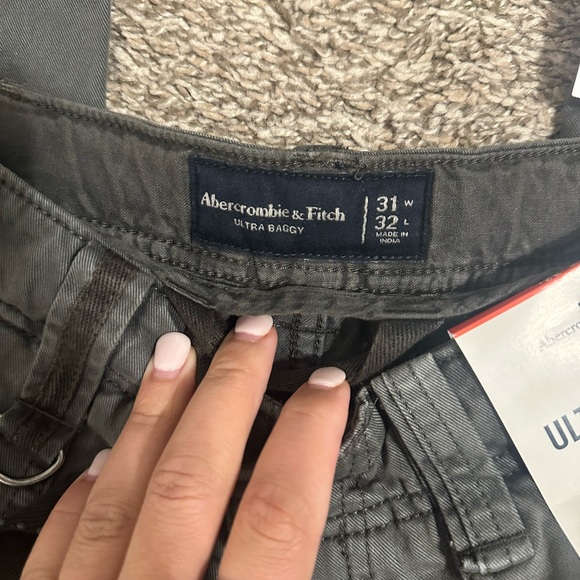 Abercrombie & Fitch Ultra Baggy Pant - Picture 4 of 5